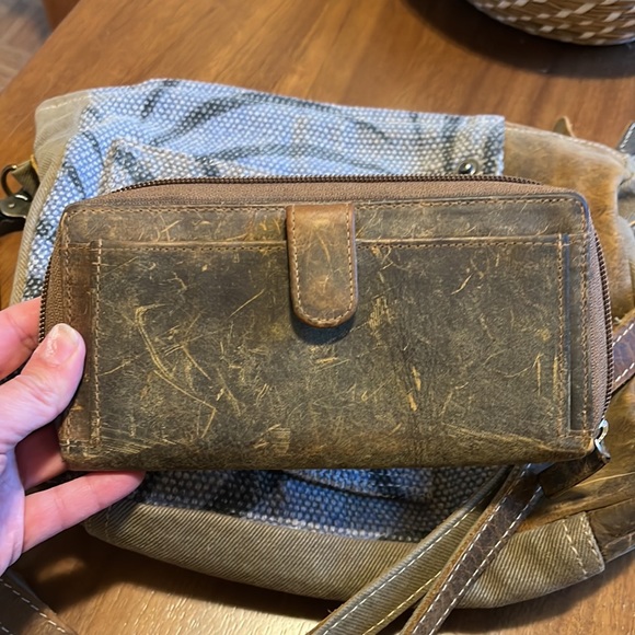 Myra bag with matching Myra wallet - Picture 5 of 7